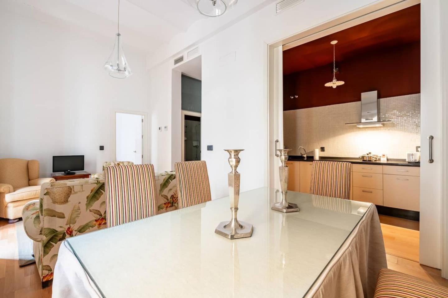 Apartment Komodo Sierpes: Bright & Classy Sevilla