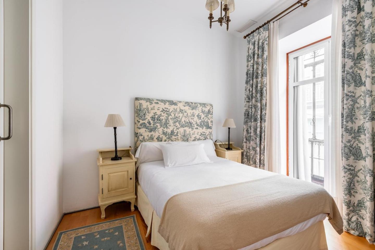 Komodo Sierpes: Bright & Classy Apartment Sevilla