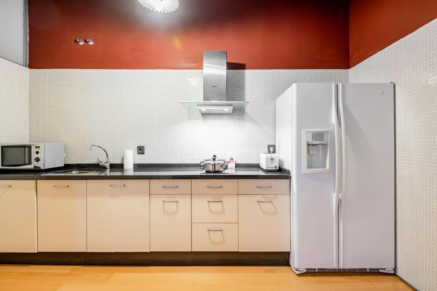Komodo Sierpes: Bright & Classy Apartment Sevilla